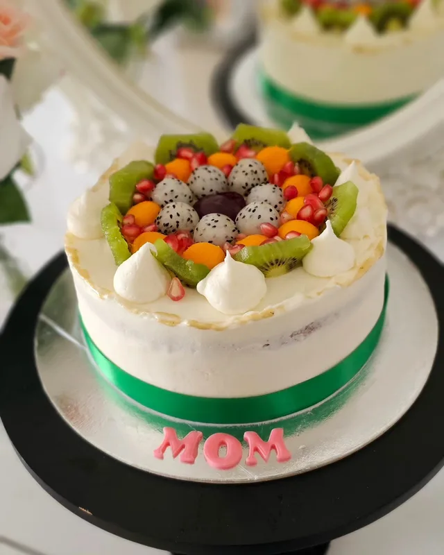 Fresh Fruit Gateaux Cake