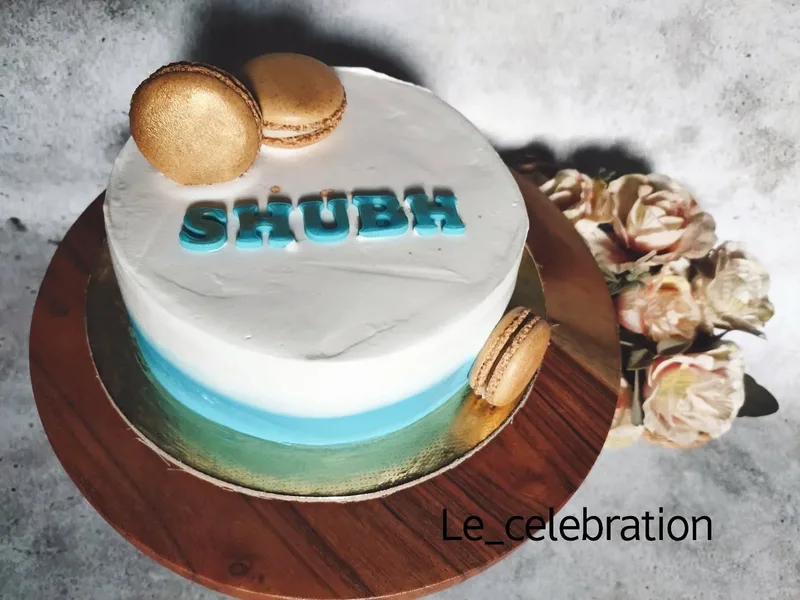 Eggless Pineapple Macaron Cake