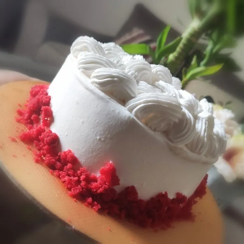 Classic Red Velvet Cream Cake