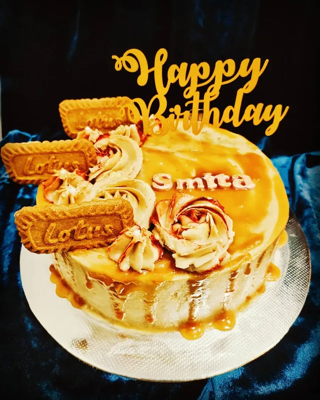 Eggless Lotus Biscoff Birthday Cake