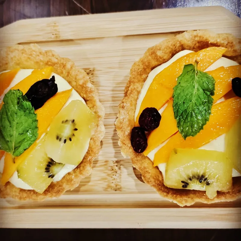 Fresh Fruit Pastry Cream Tarts