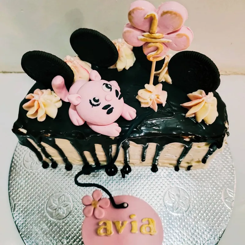 Oreo Chocolate Half Birthday Cake