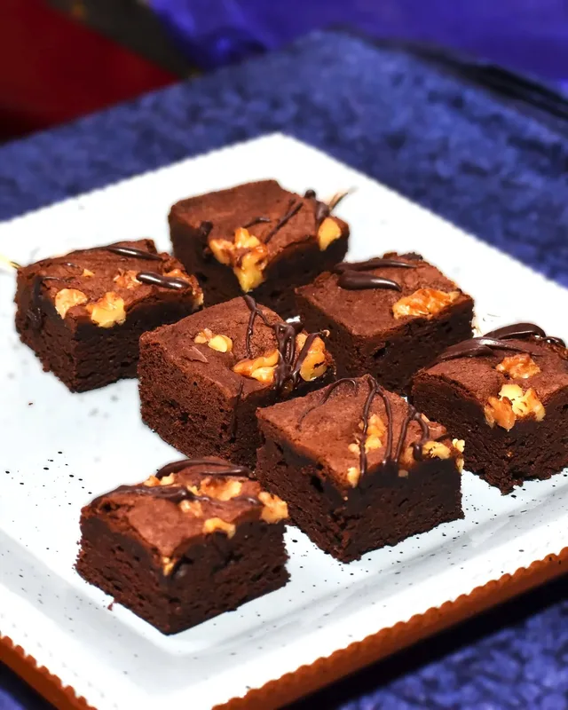 Classic Walnut Brownies