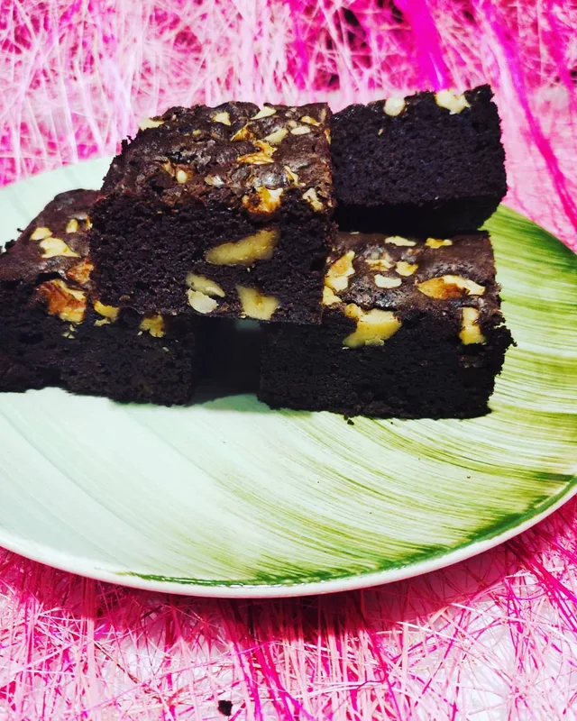Classic Walnut Brownies