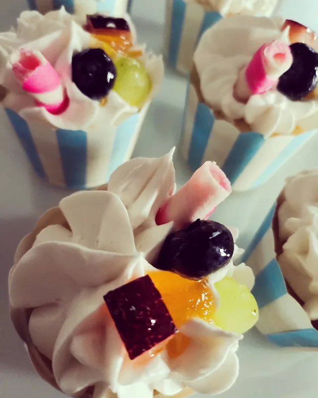 Fresh Fruit Cupcakes