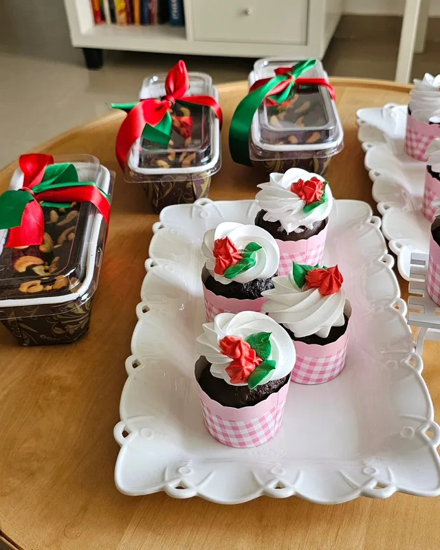 Christmas Chocolate Cupcakes