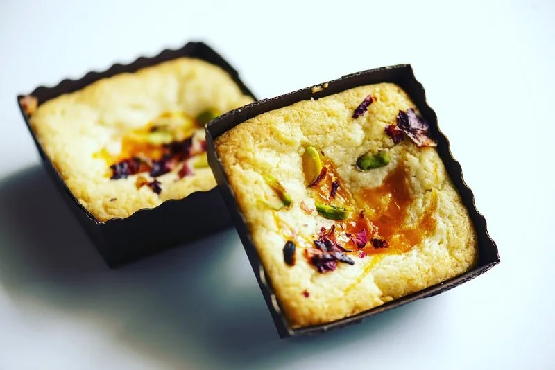 Rose Pistachio Blondie