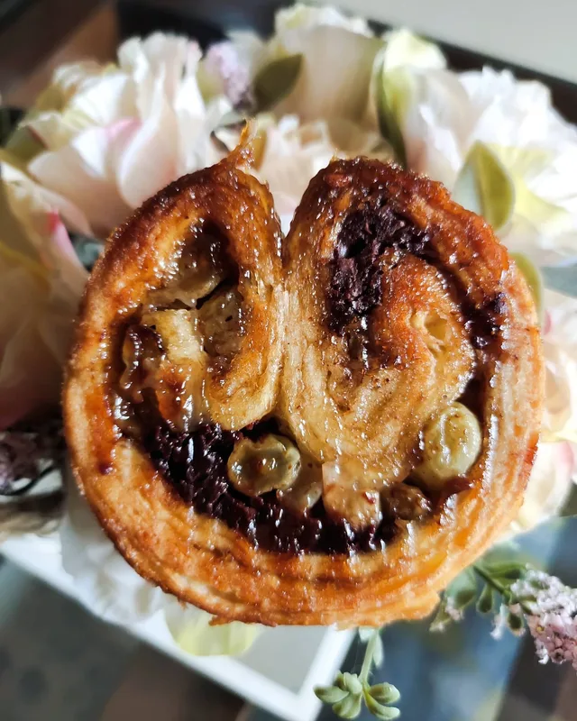 Cinnamon Raisin Roll