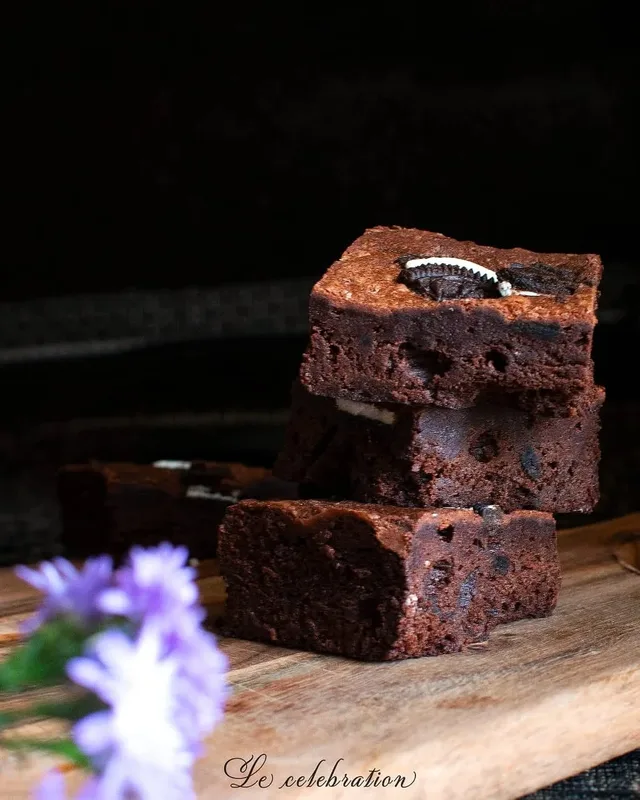 Fudgy Oreo Brownies