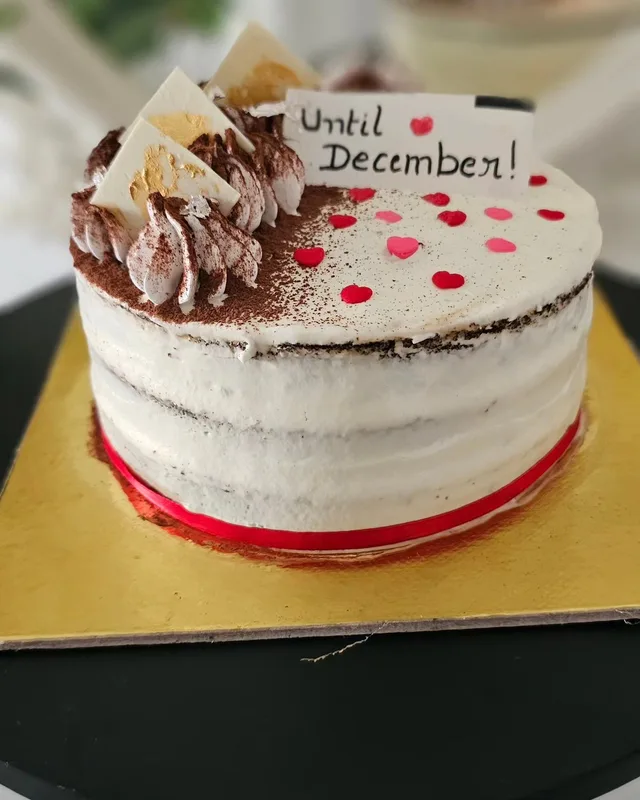 Classic Tiramisu Cake