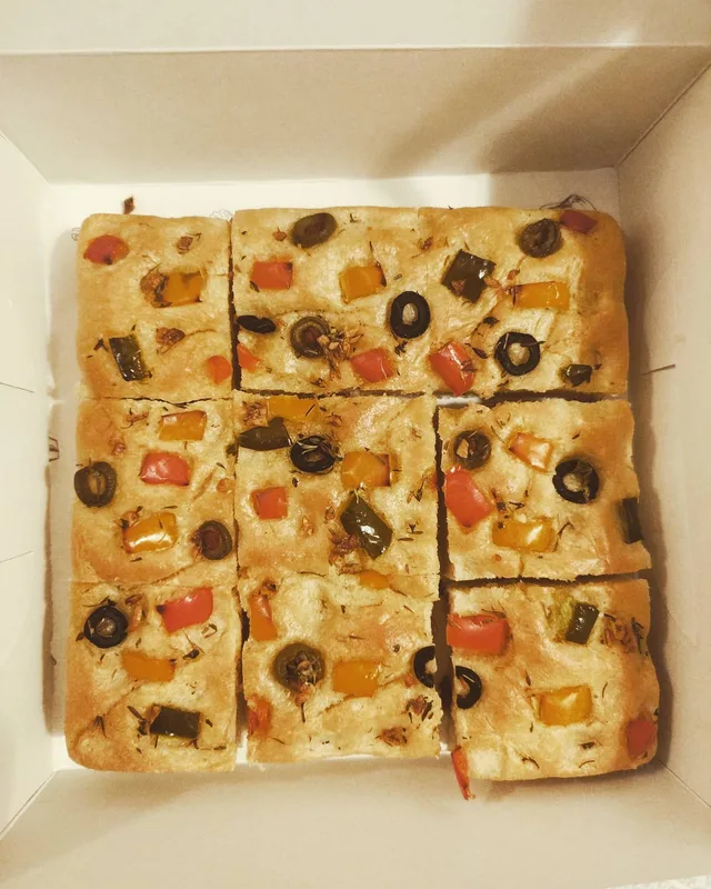 Herb Olive & Bell Pepper Focaccia Bread