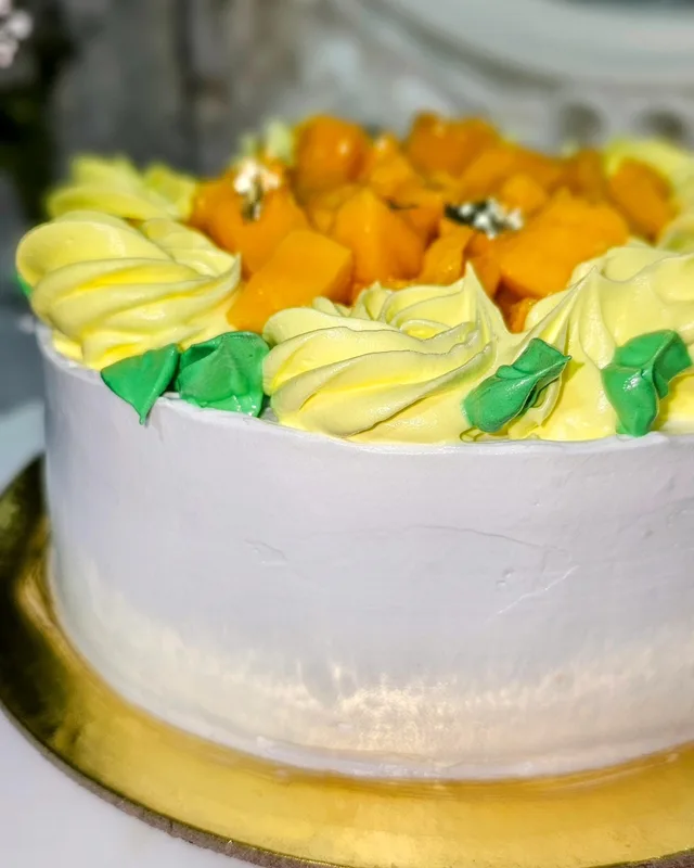 Fresh Alphonso Mango Cake